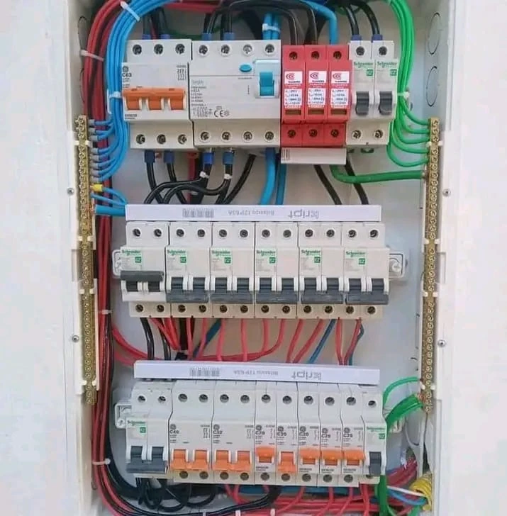 serviços elétricos